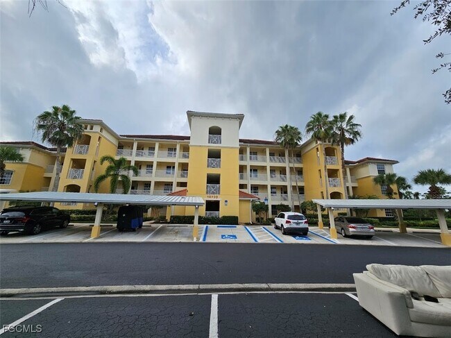 Building Photo - 10720 Ravenna Way
