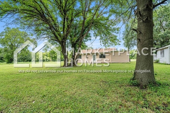 Building Photo - 4210 N Park Dr