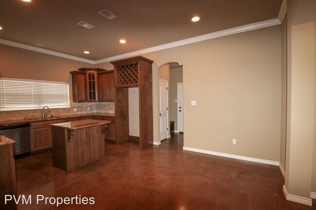 Building Photo - 3 br, 2 bath House - 3021 Silver Saddle