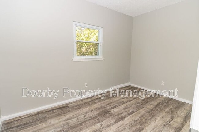 Building Photo - 7707 Canyon Dr