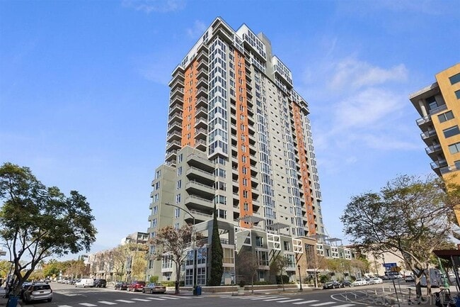 Building Photo - San Diego- Downtown- La Vita – Little Italy Condo- Split Level Style Move-In Special