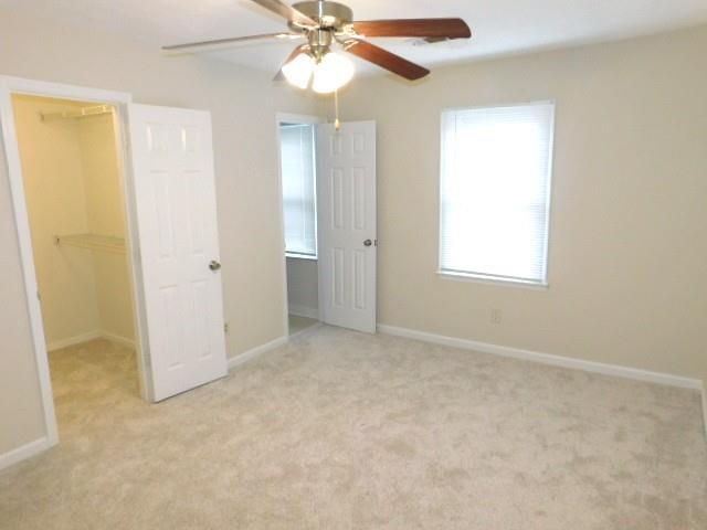 Building Photo - 214 High Creek Dr