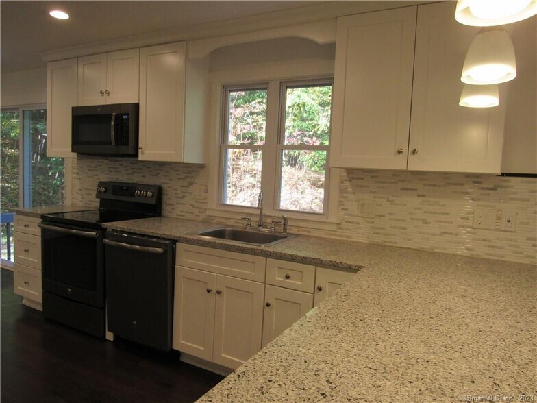 kitchen - 63 Troiano Rd