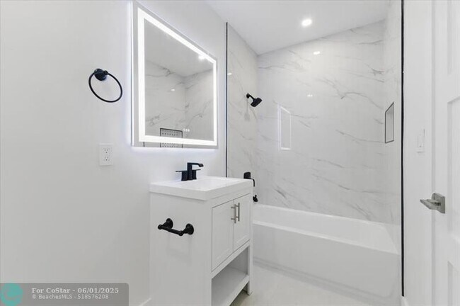 Building Photo - 7860 SW 158th Terrace