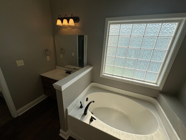 Building Photo - 3BR/2.5BA For Rent