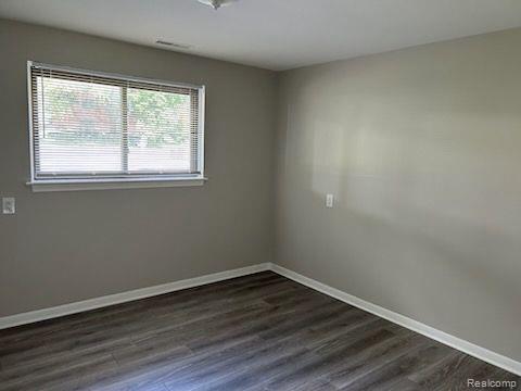 Building Photo - 3847 Normanwood Dr