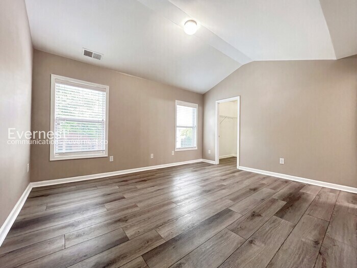 Building Photo - 1831 Willow Branch Ln