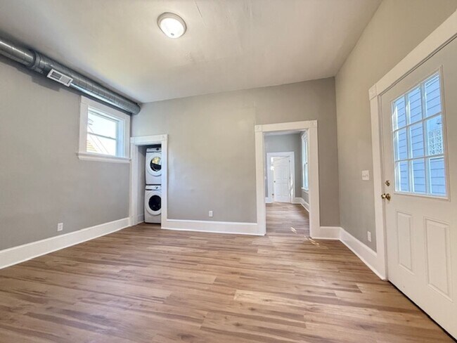 Building Photo - 1613 Jefferson Ave