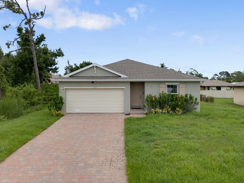 Building Photo - 13680 Drysdale Ave
