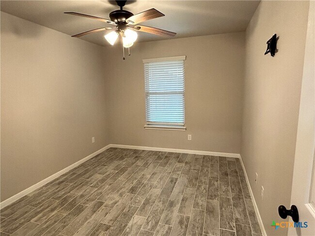 Building Photo - 1614 Curlew Ln