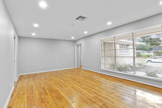 Building Photo - 5638 Spellman Rd