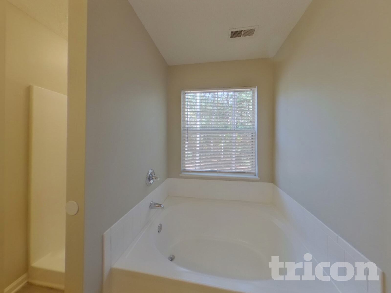 Building Photo - 172 Cherry Grove Dr