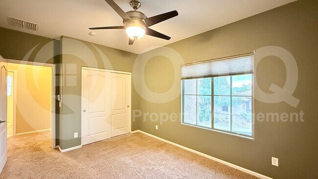 Building Photo - 28978 N 70th Dr