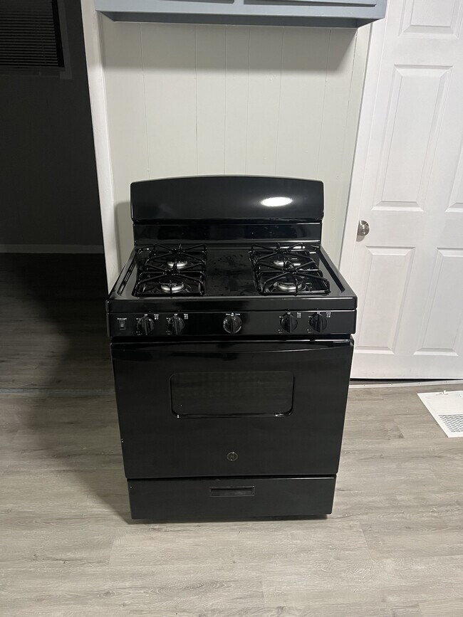 Building Photo - 334/336 Parkdale Ave.