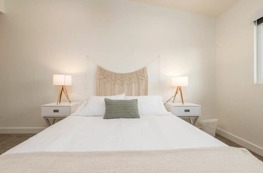 Building Photo - 1500 Neptune Ave