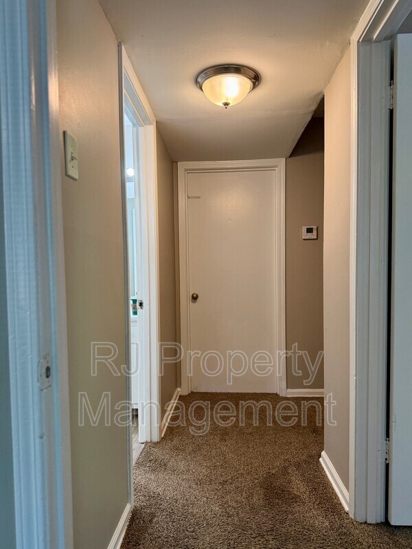Building Photo - 3698 Philsdale Ave