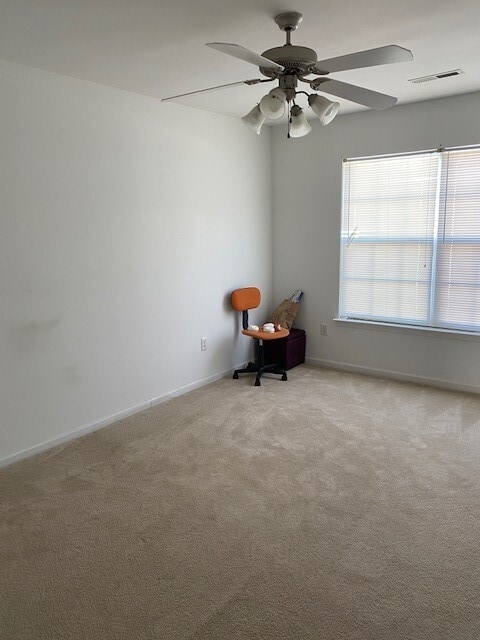 Building Photo - 725 Bellview Way