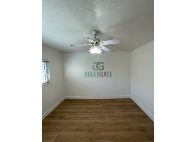 Building Photo - NOW AVAILABLE! Beautiful 3 Bedroom, 2 Bathroom Home Located in Ripon, CA