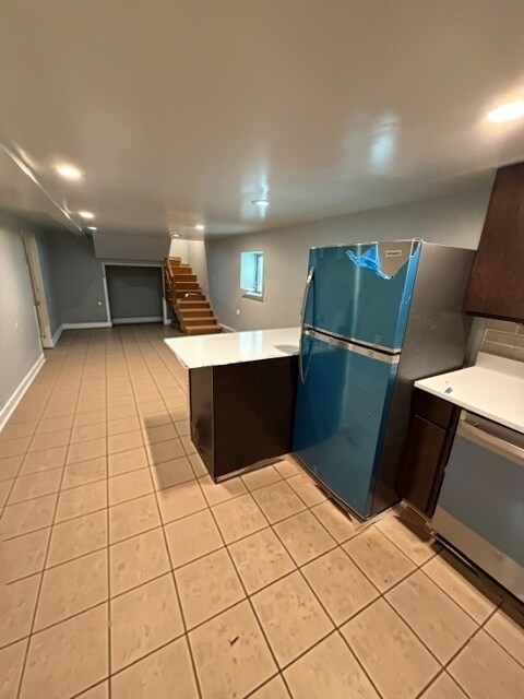 Building Photo - 6030 N Claremont Ave