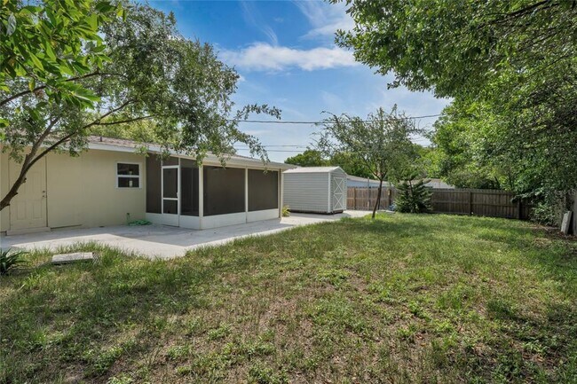 Building Photo - 632 Whippoorwill Terrace