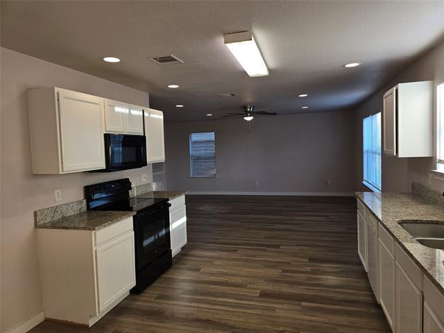Building Photo - 7112 Kickapoo Dr