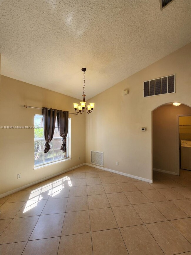Building Photo - 4272 SW Dido Dr