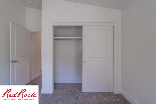 Building Photo - Come Live in the Desirable Sage Canyon Neighborhood!