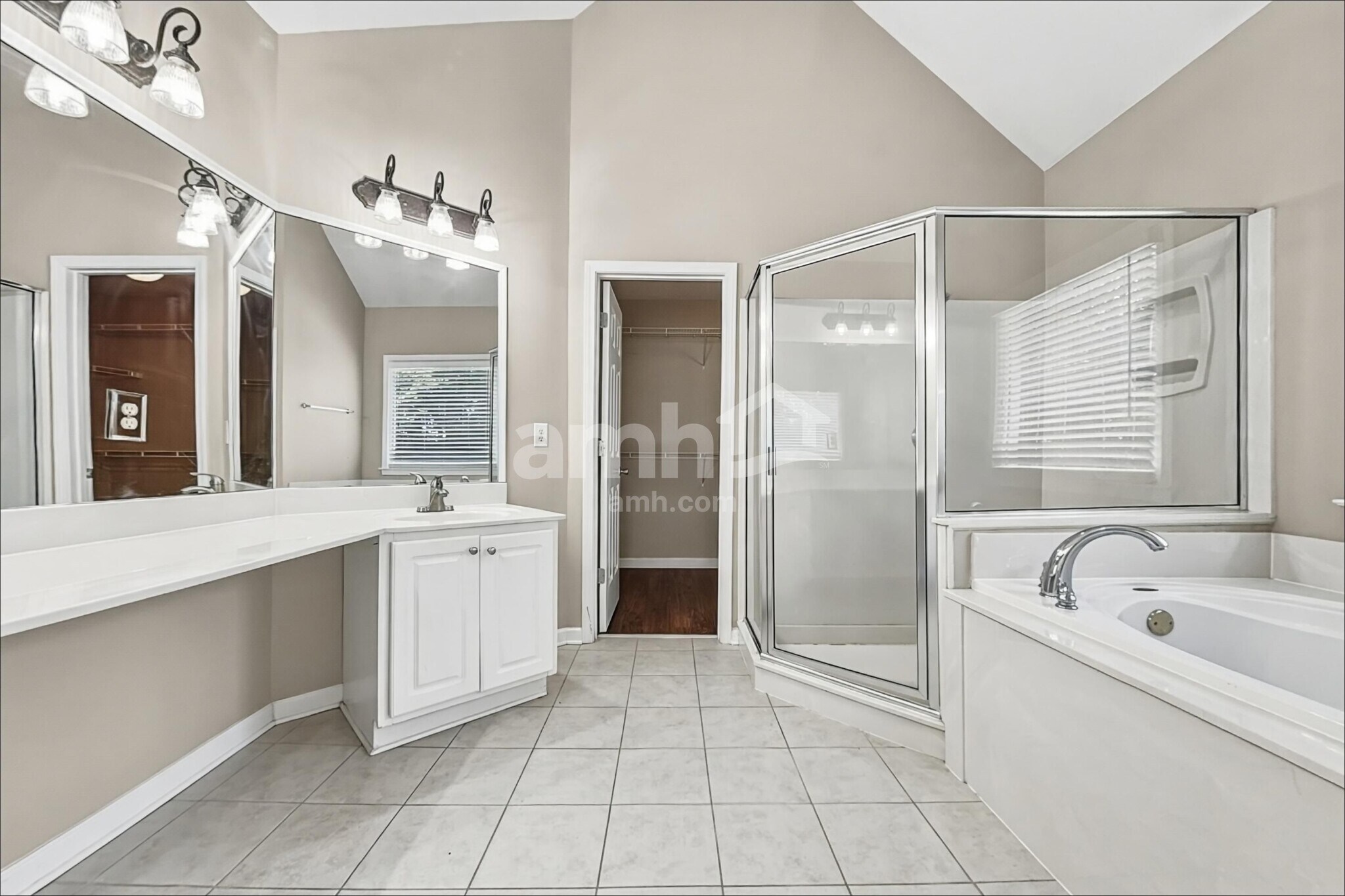Building Photo - 4524 Kingsgate Ct NW
