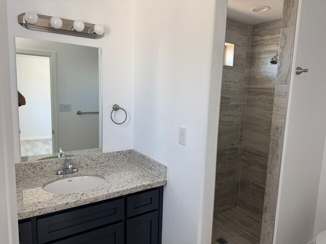 Building Photo - Brand New 3 bedroom home with 2 car garage...