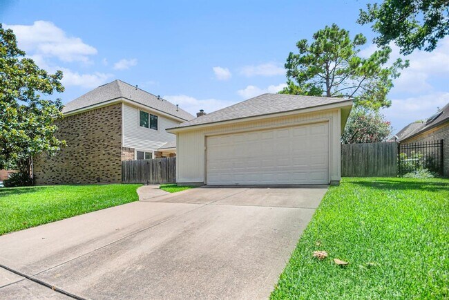 Building Photo - 4105 Pebble Beach Dr
