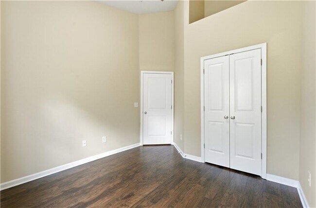 Building Photo - 2270 Tenor Ln
