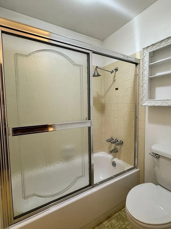 Building Photo - 407 N 58th Ave