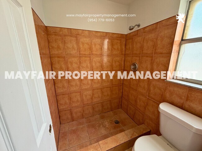 Building Photo - 4405 Treehouse Ln
