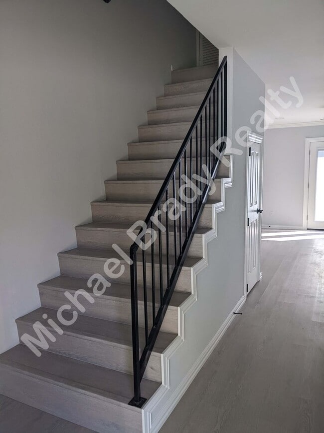 Building Photo - 3924 Scruggs Dr