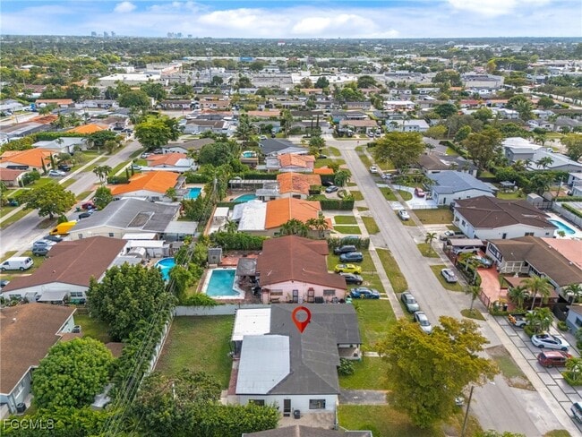 Building Photo - 1815 SW 85th Ct