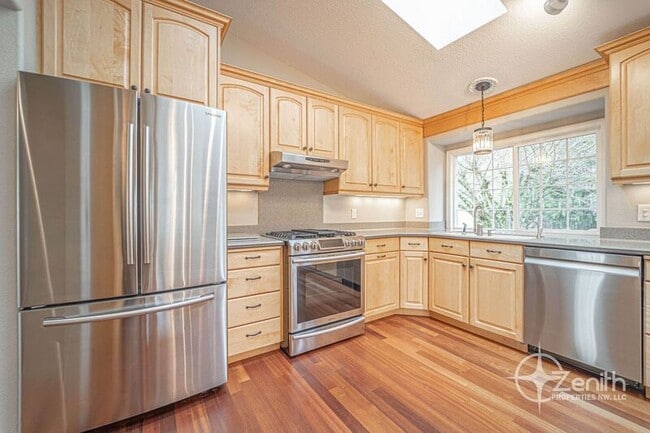 Building Photo - 4314 NE 126th St