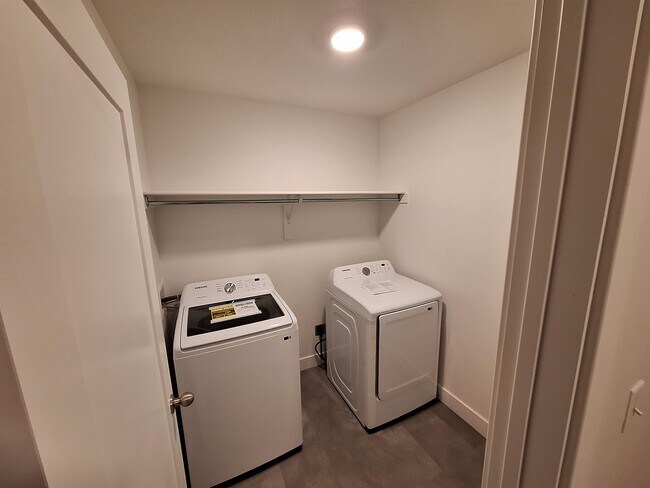 Building Photo - 5116 Rustic Patch Rd