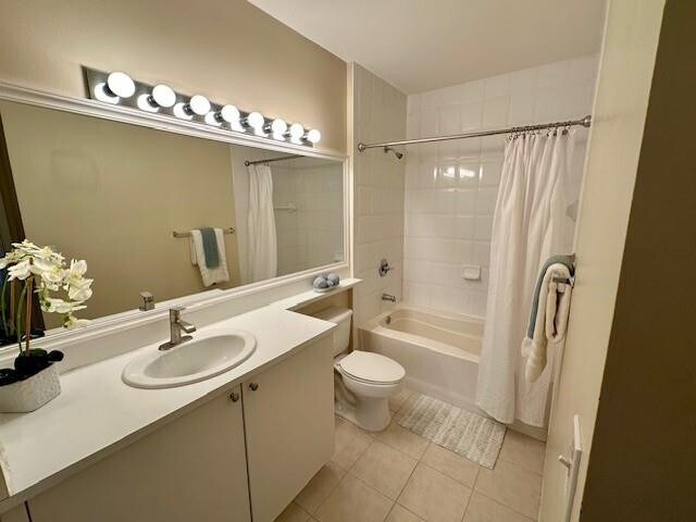 Building Photo - 7980 N Nob Hill Rd