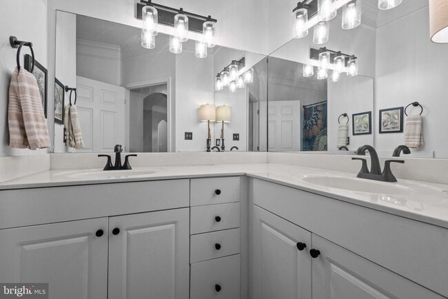 Building Photo - 508 Sunset View Terrace SE