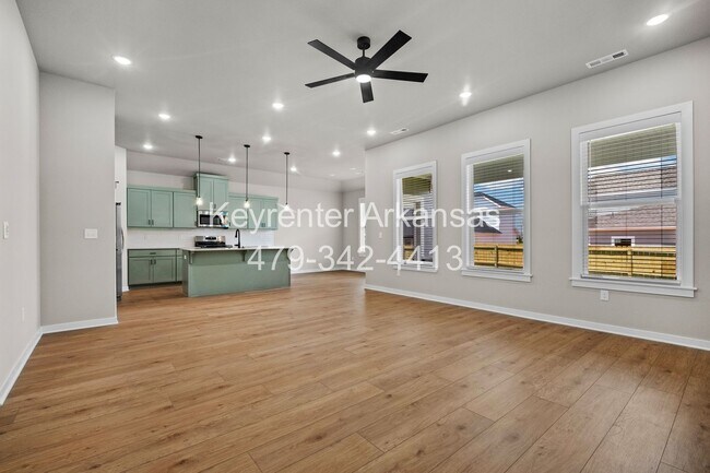 Building Photo - Live New in Bentonville | 3BR Beauty with Backyard
