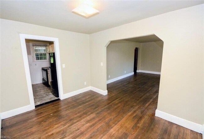 Building Photo - 1330 Monterey Ave