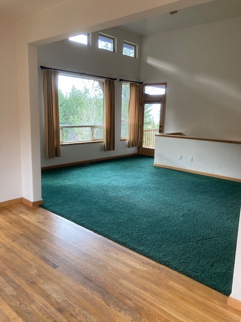 Living Room - 1381 Mingo Mountain Rd