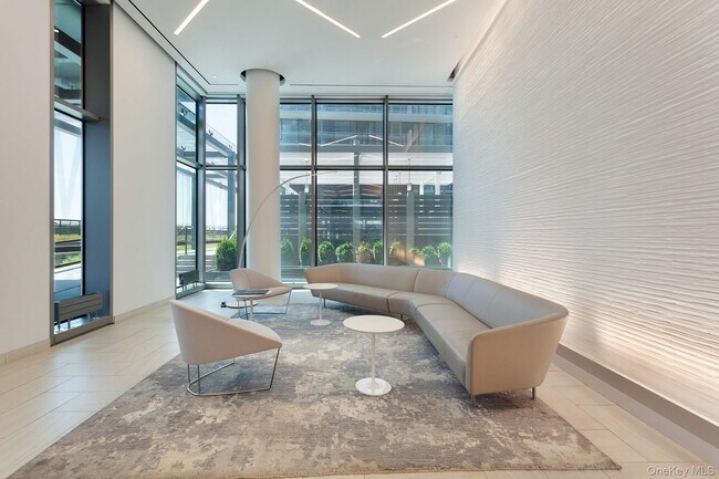 Building Photo - 131-03 40th Rd