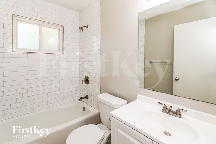 Building Photo - 4162 McClesky Dr