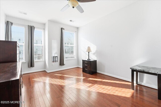 Building Photo - 14 Michael Dr