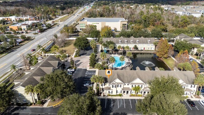 Building Photo - Beautifully Remodeled 3 Bedroom in Regent Park