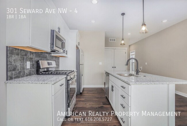 Building Photo - 301 Seward Ave NW