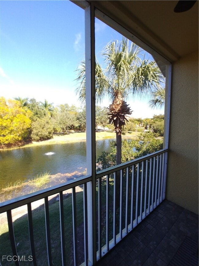 Building Photo - 20140 Estero Gardens Cir