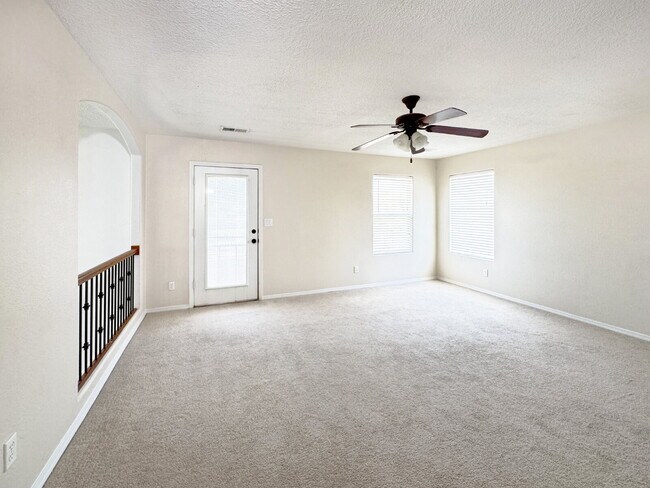 Building Photo - Stunning Cabezon Area Home!
