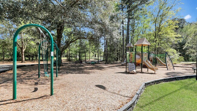 Building Photo - Beautiful Home for Lease in Buckhead